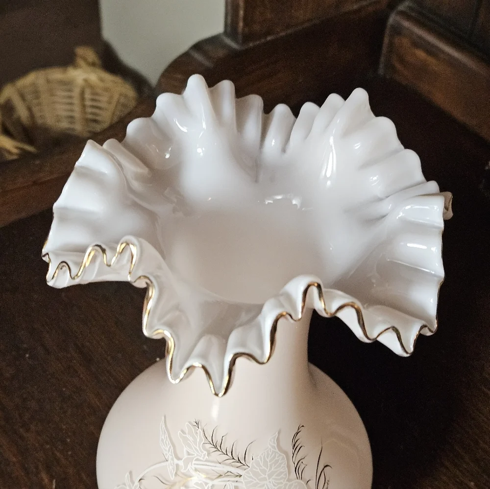 Bohemia Crystalex Pink Vase rare Lady Flower Design Hansmade.